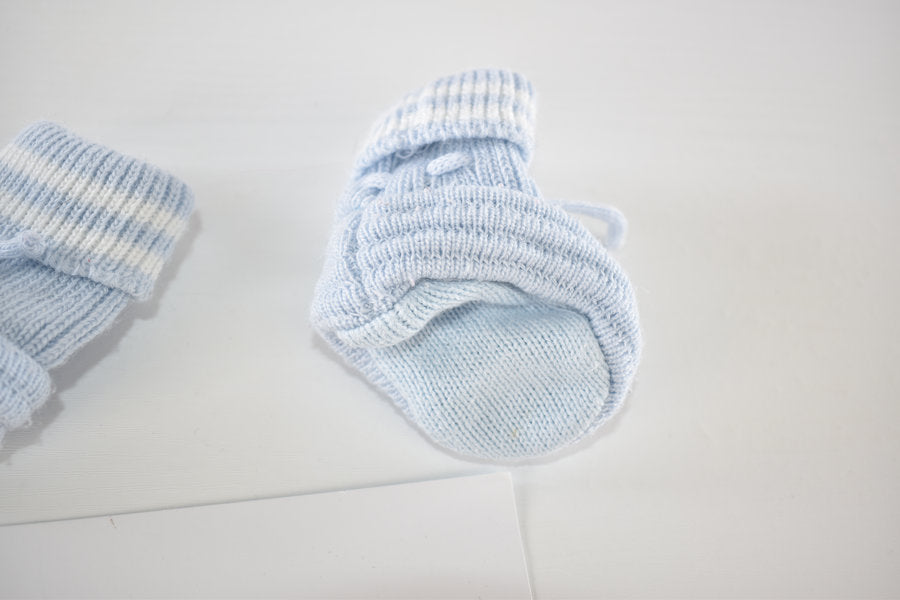 Blue teddy bear knit baby booties newborn