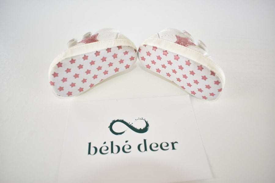 White prewalker shoes with pink star 6/9 months