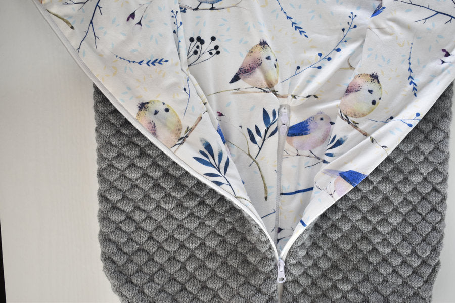 Mi Mi Xiong grey knitted footmuff / baby nest