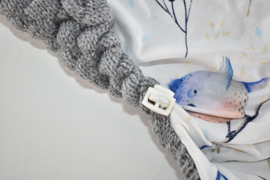 Mi Mi Xiong grey knitted footmuff / baby nest