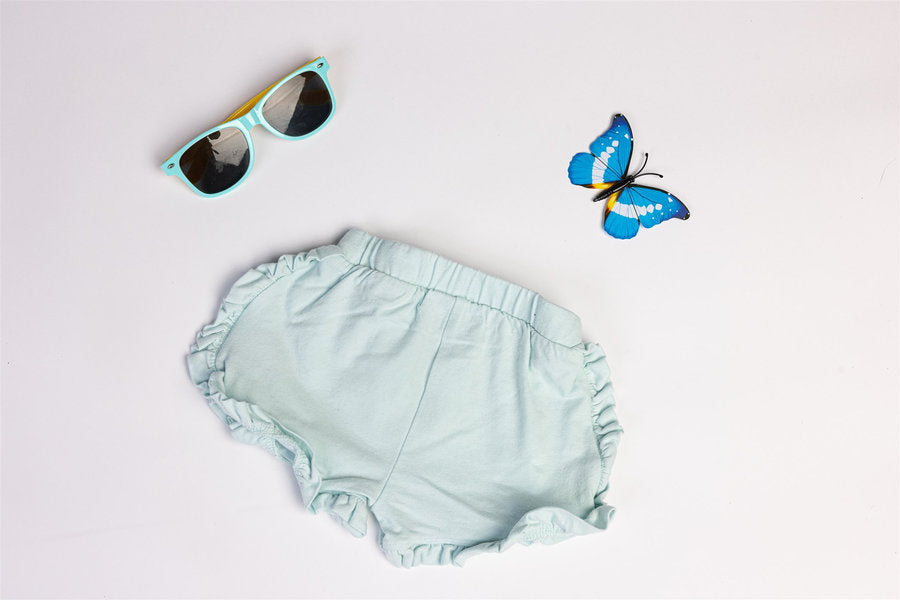 Short à broderies florales