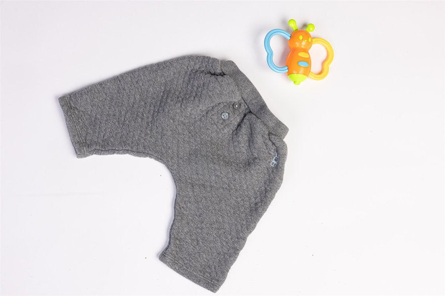 Quilted-effect grey trousers