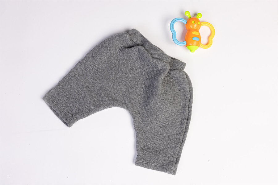 Quilted-effect grey trousers