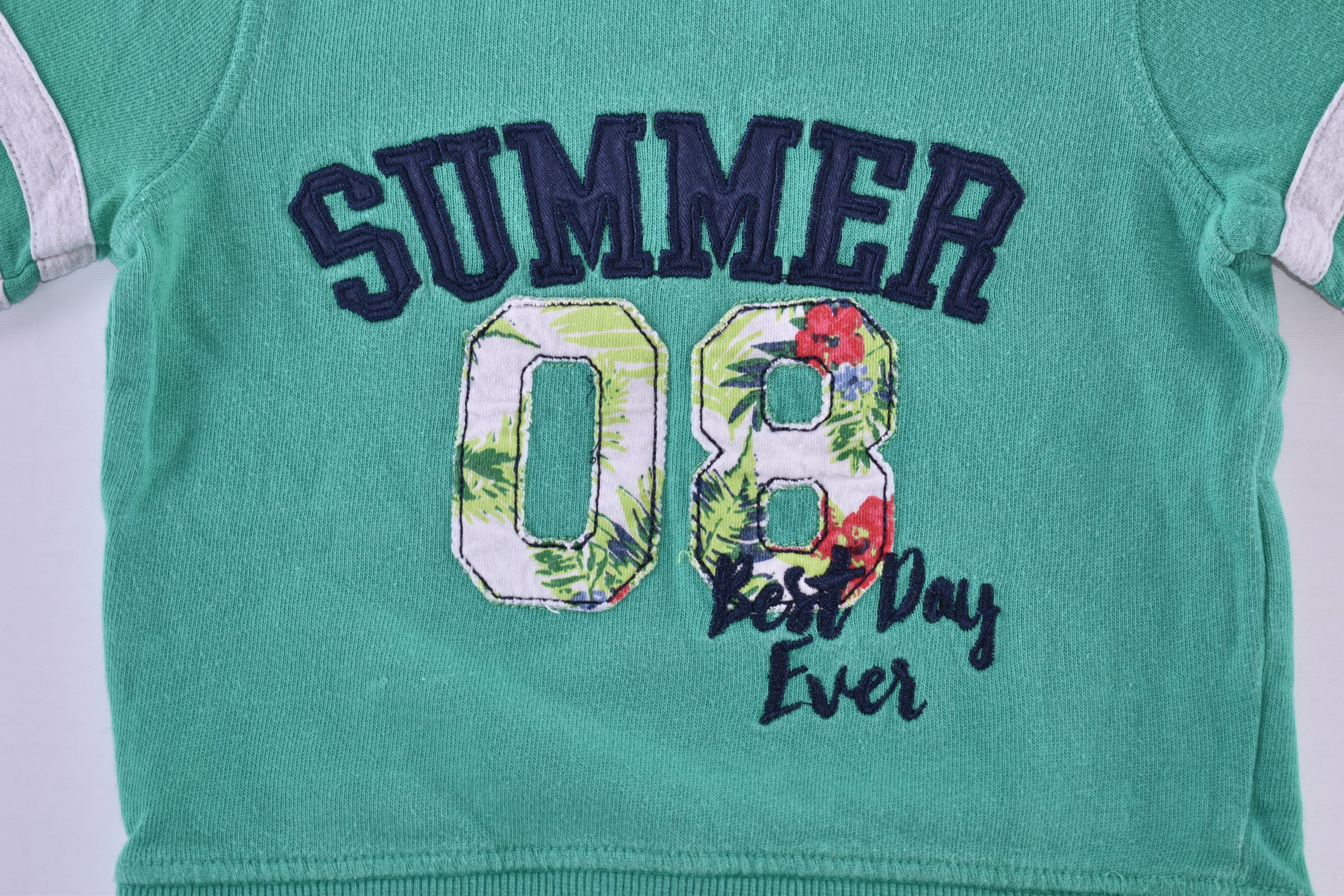 Green "Summer 08 Best day ever" jumper