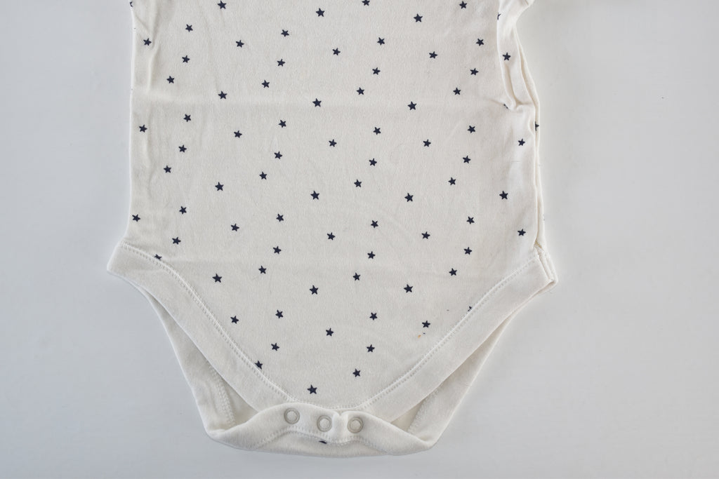 Set of 4 patterned bodysuits