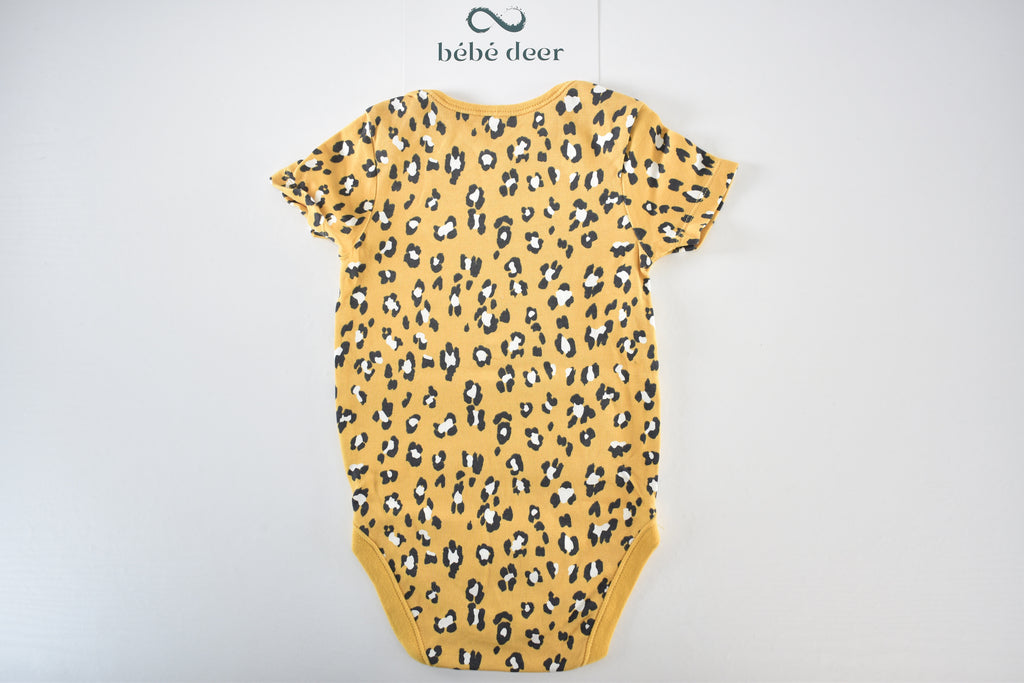 Set of 4 patterned bodysuits