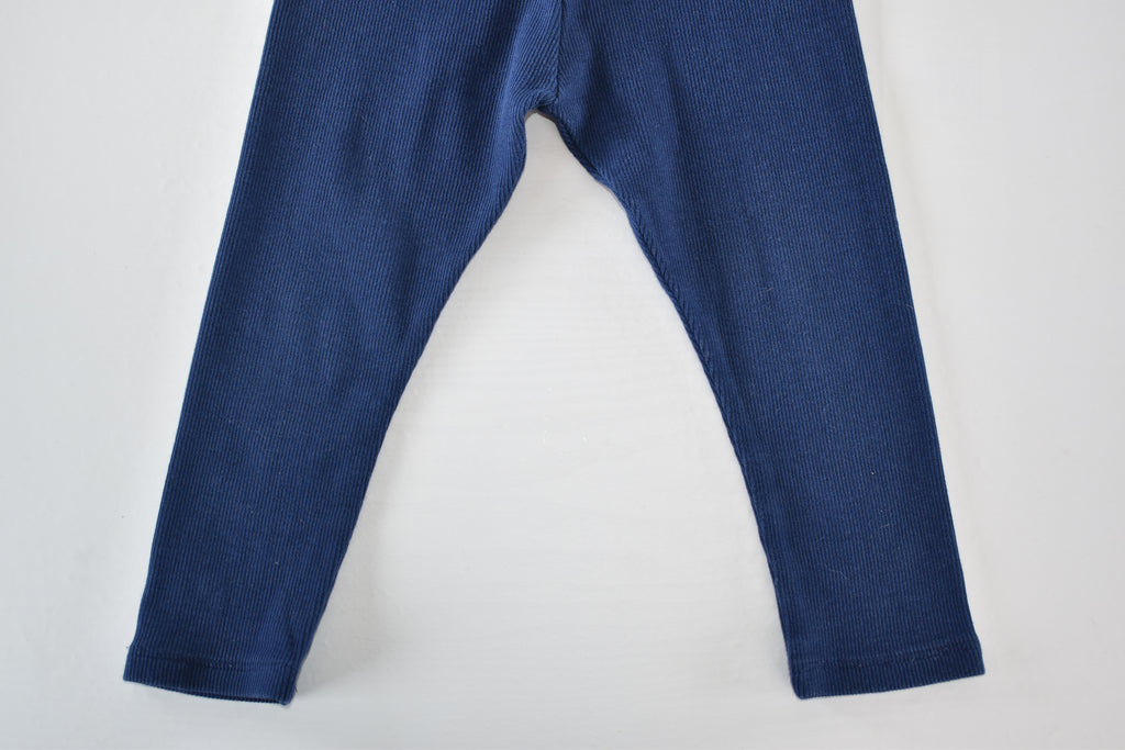 Blue ribbed leggings