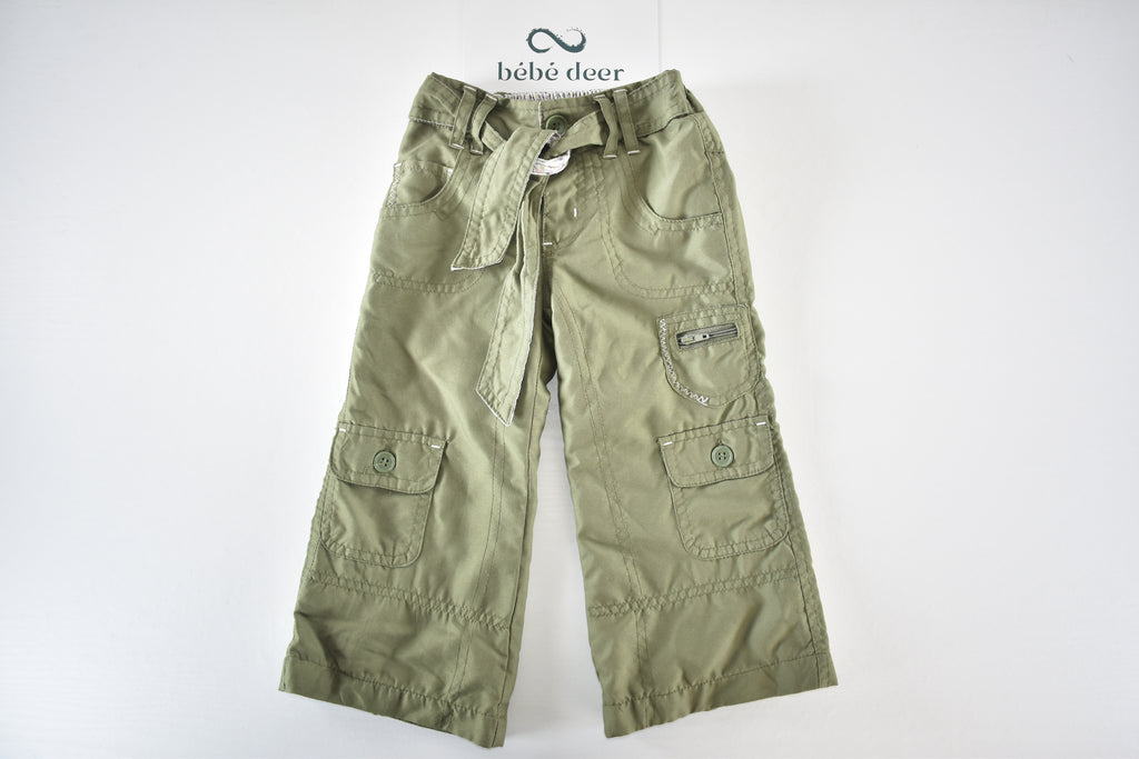 Lightweight cargo trousers with belt