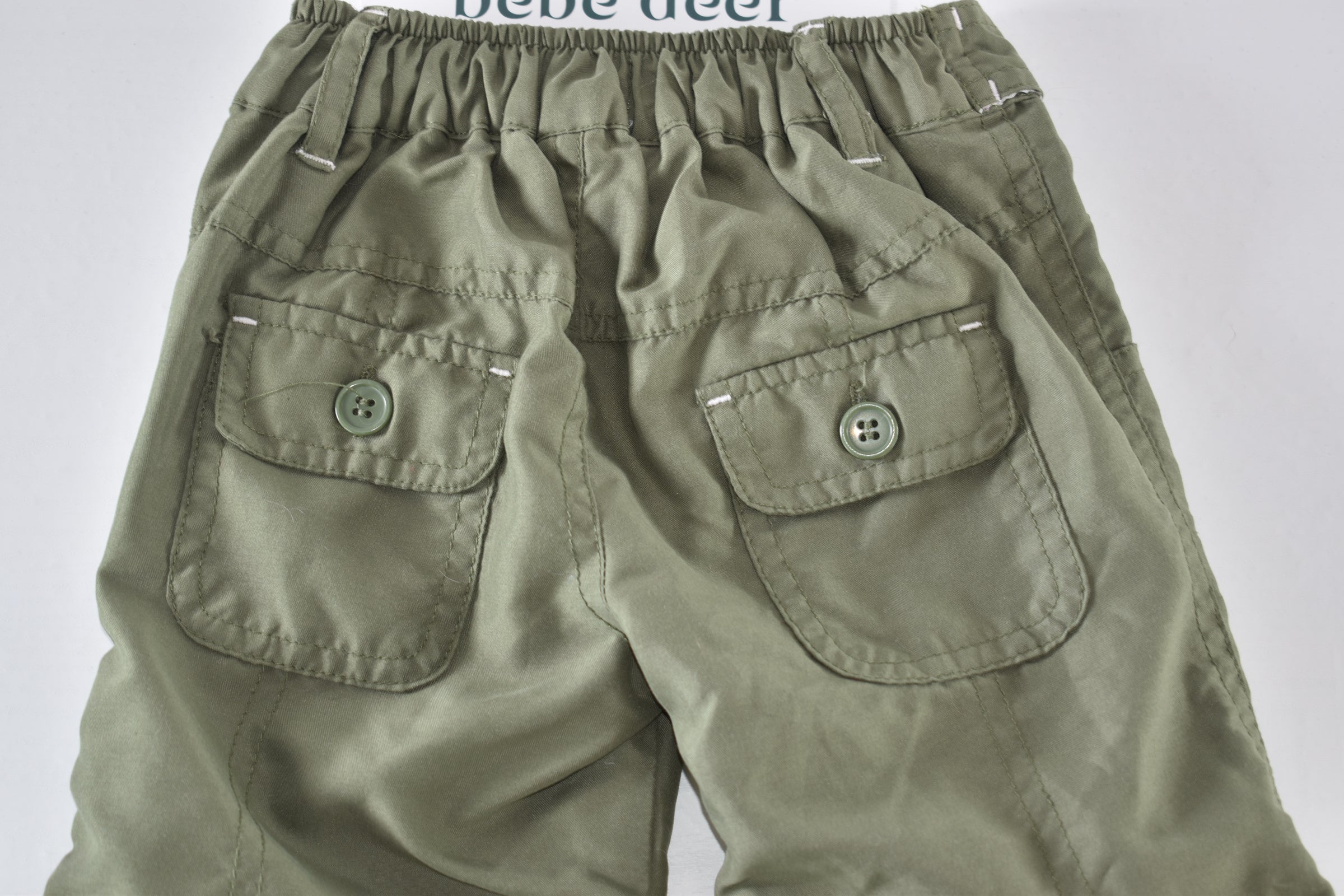 Lightweight cargo trousers with belt