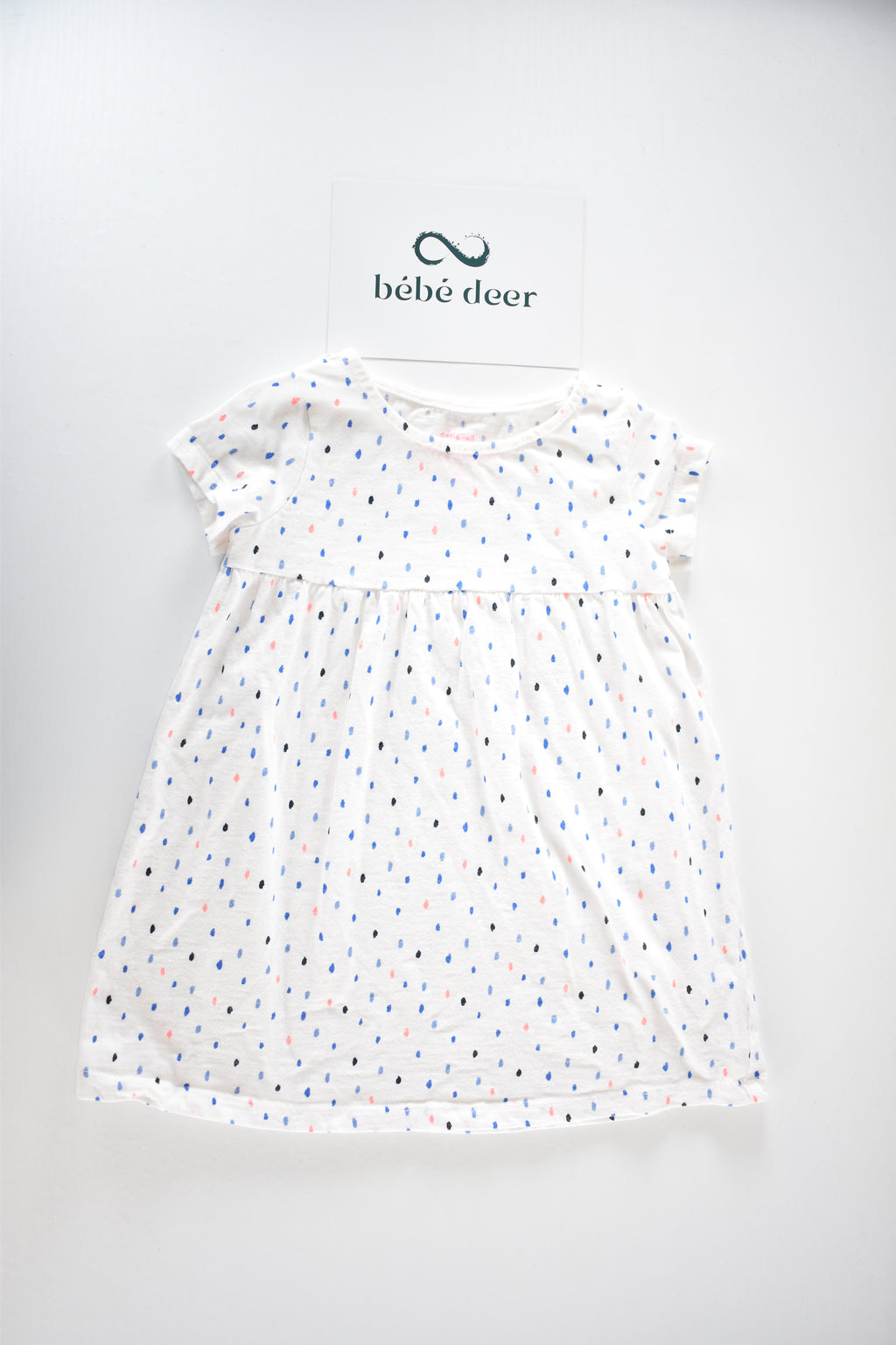 Robe légère à pois