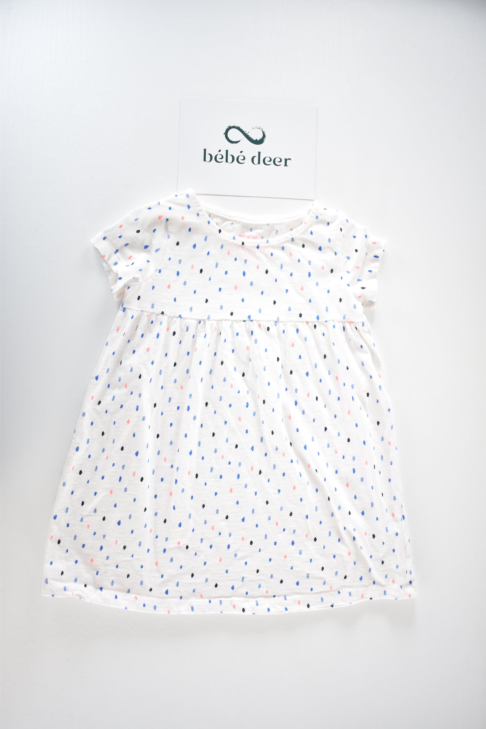 Robe légère à pois