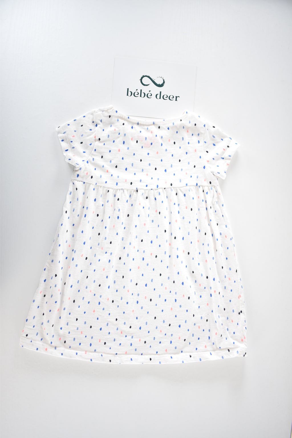 Robe légère à pois