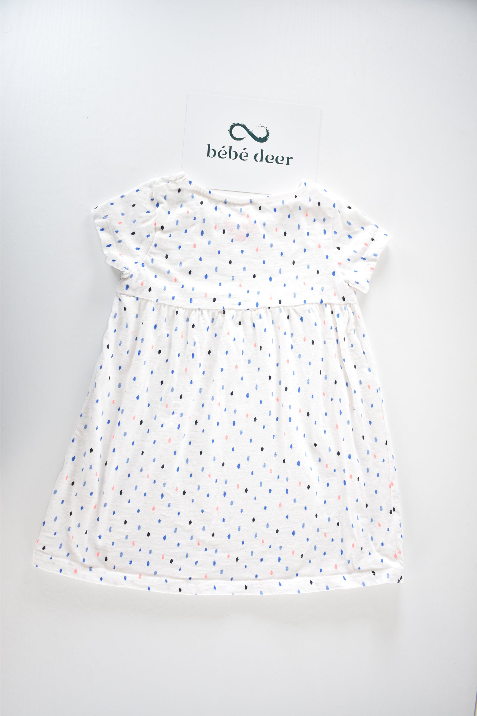 Robe légère à pois