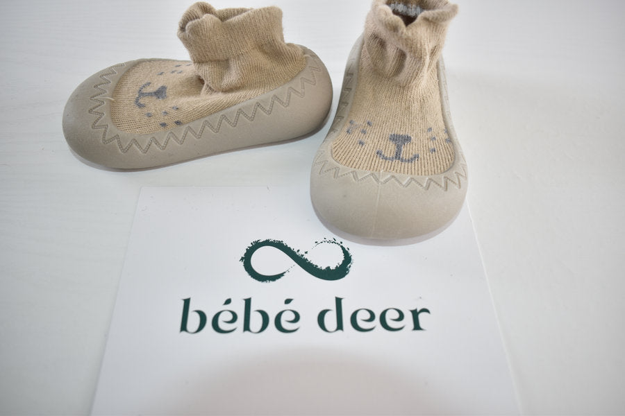 Bear sock shoes with soft soles