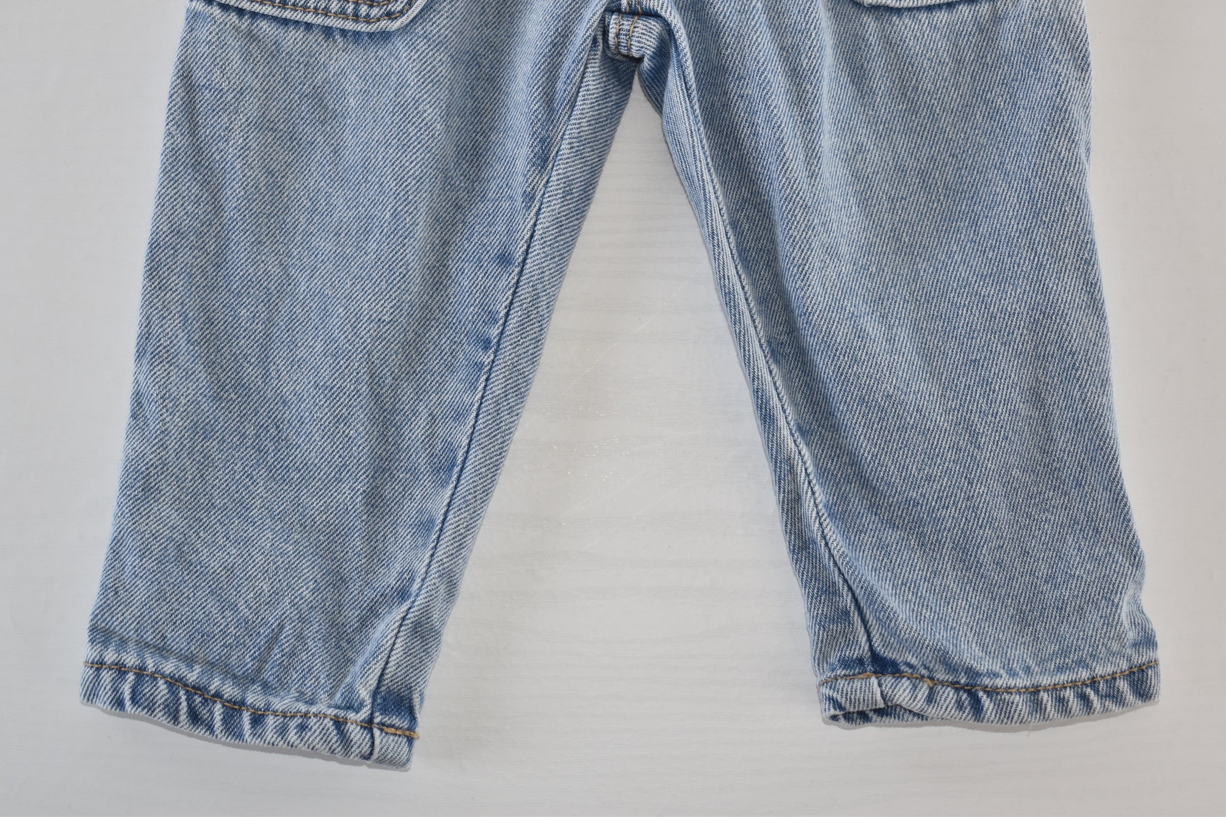 Light wash butterfly embroidered jeans