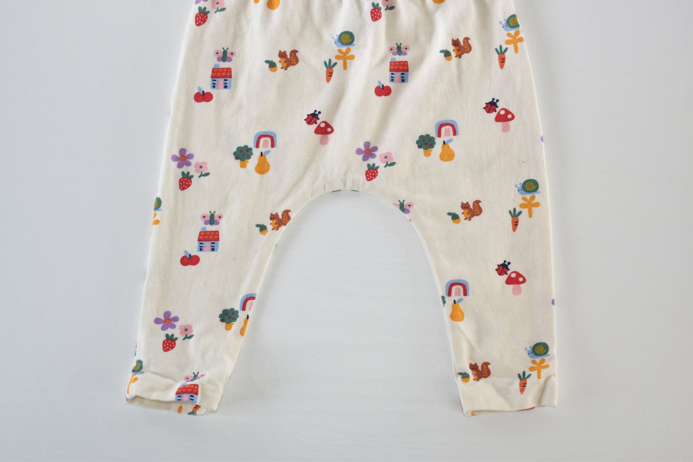 Cream print leggings