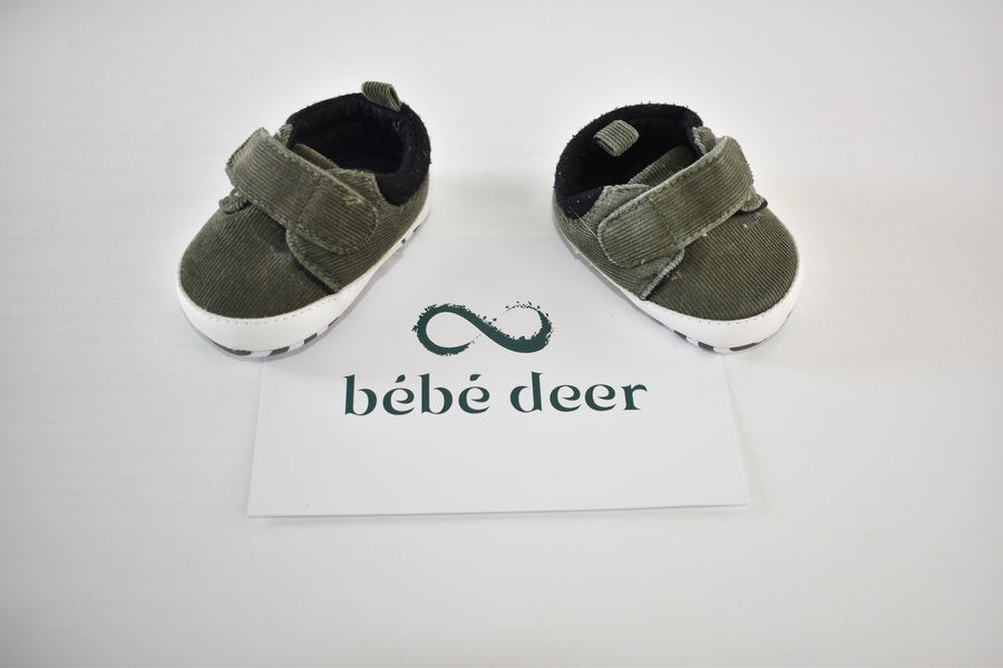 Corduroy prewalker shoes with velcro fastening