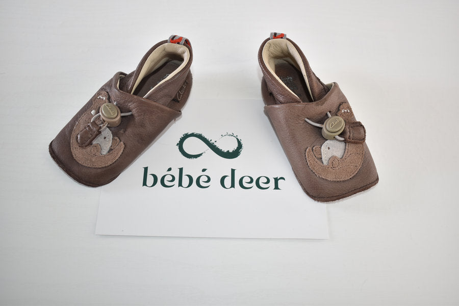 Prewalker shoes with dinosaur