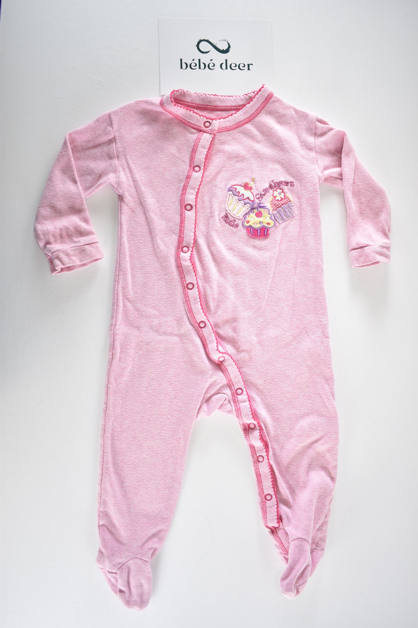 Sleepsuit with cupcake embroidery