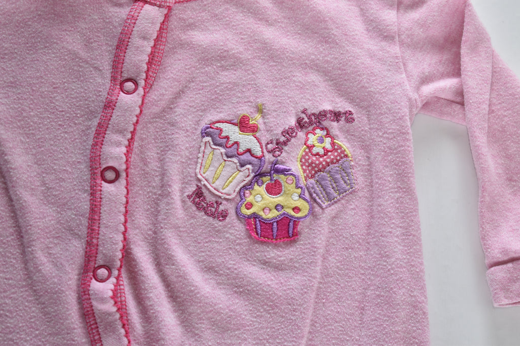 Sleepsuit with cupcake embroidery