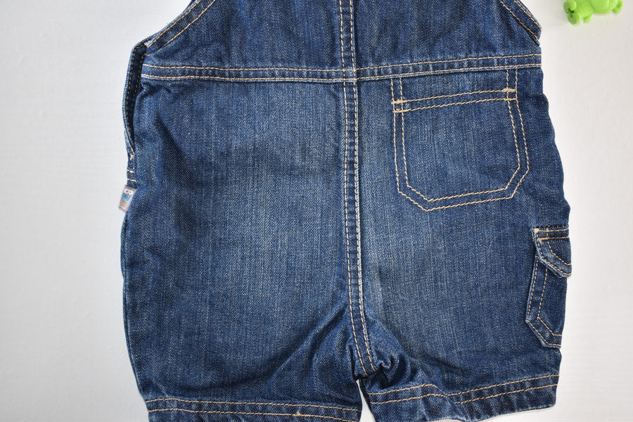 Dungaree with “WOOF WOOF” slogan and dog