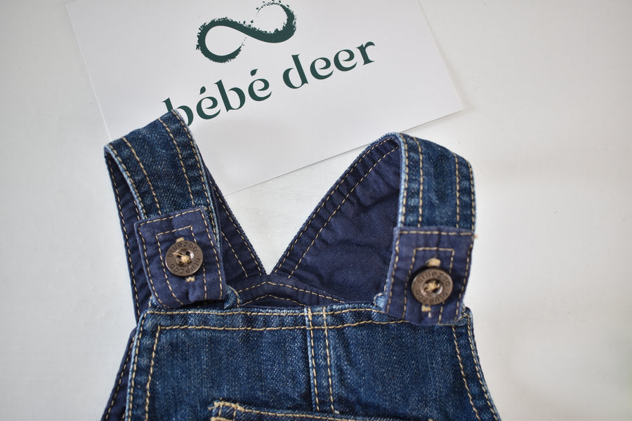 Dungaree with “WOOF WOOF” slogan and dog