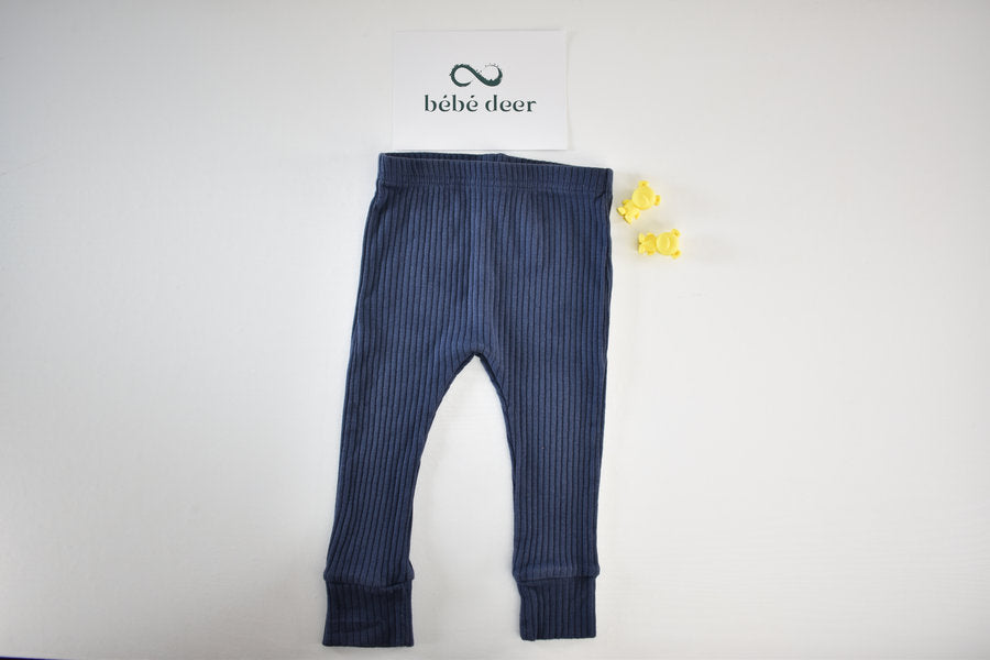 Dark blue ribbed leggings