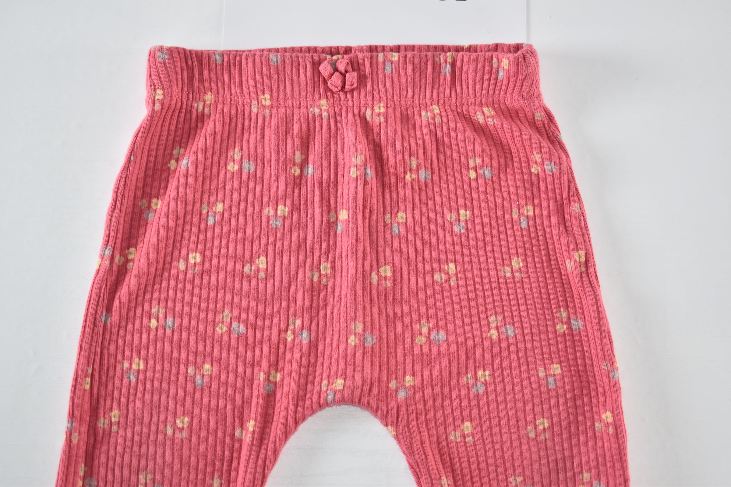 Pink floral ribbed leggings