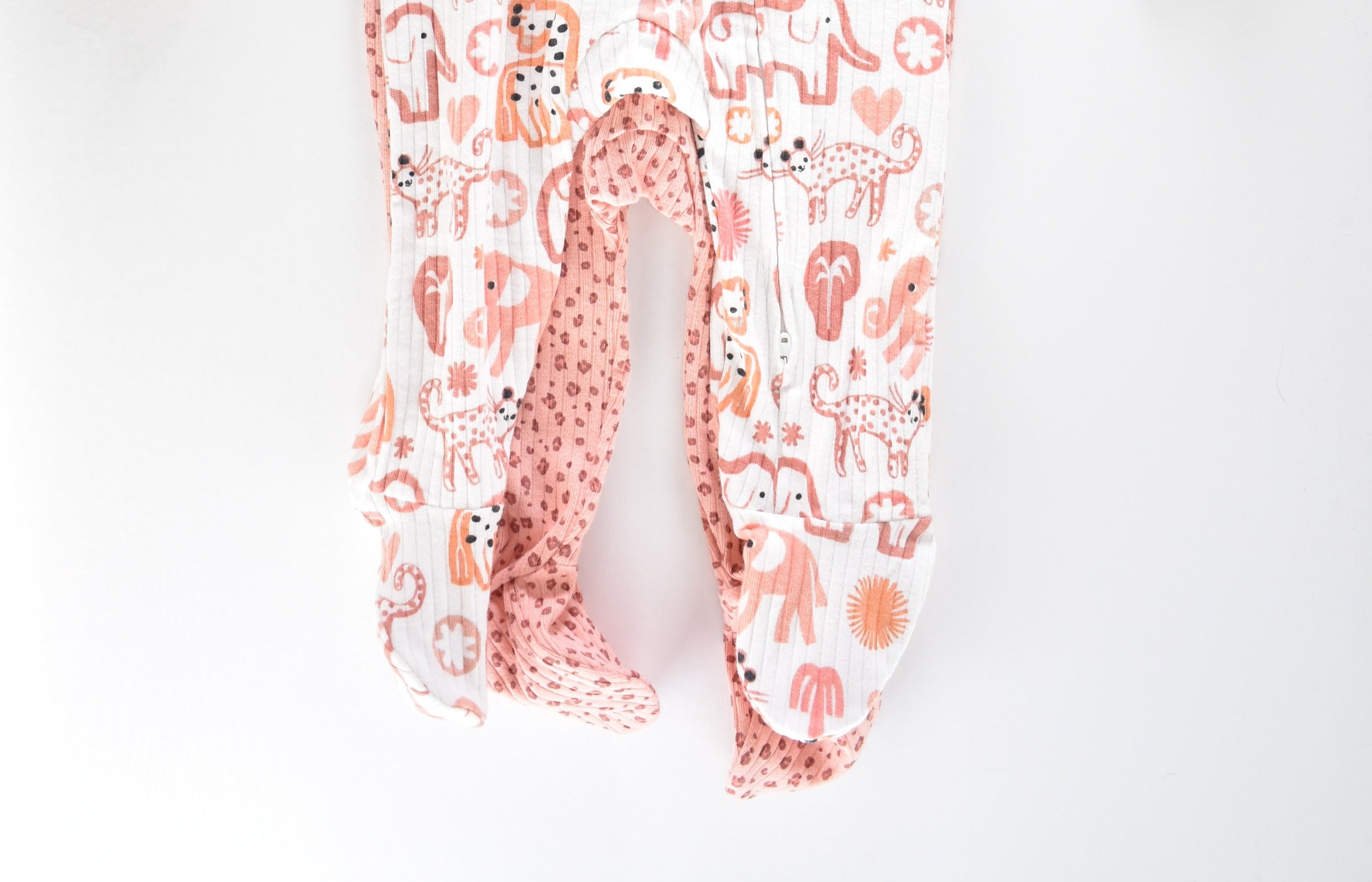 2 ribbed sleepsuits