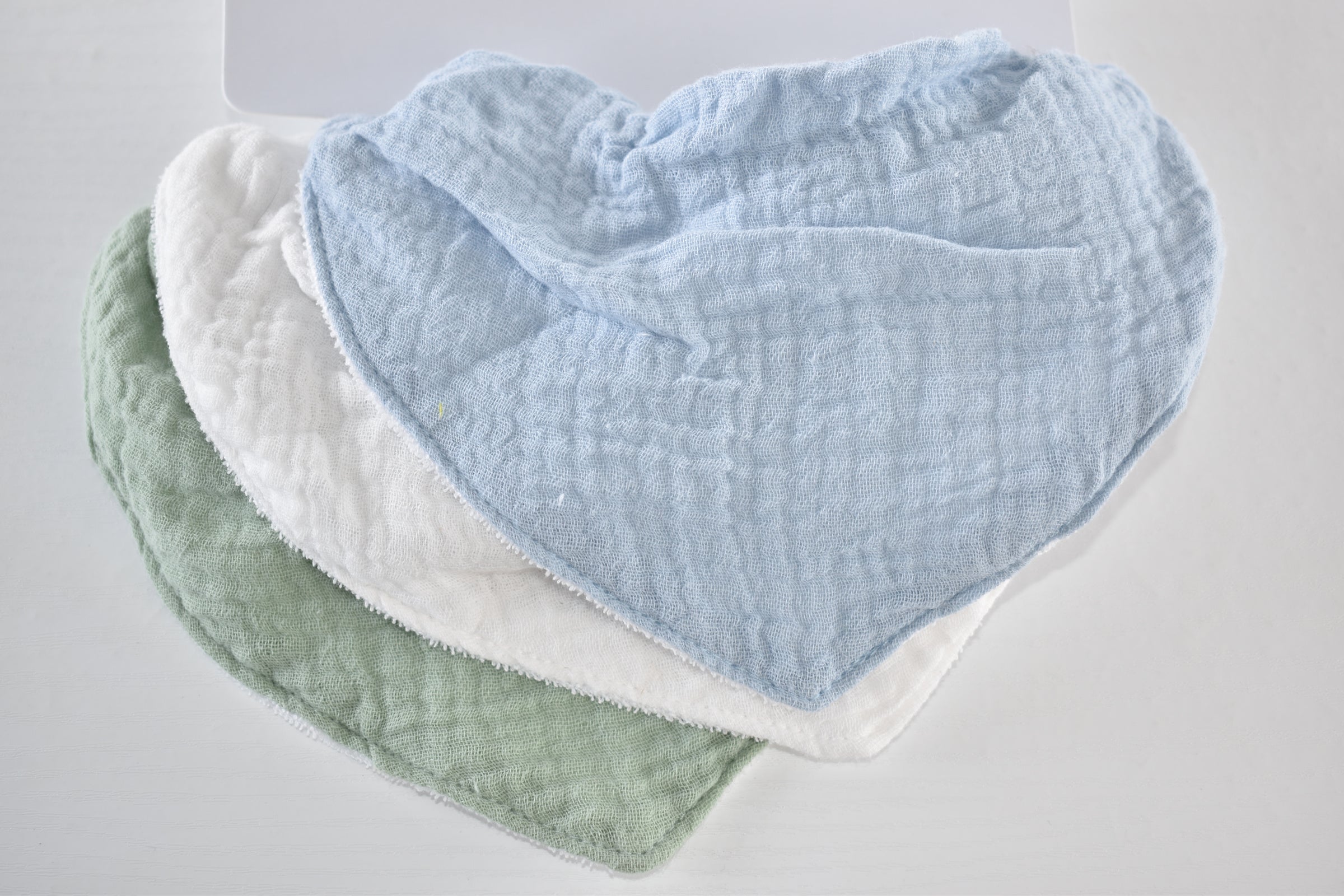George Baby New with Tags Muslin Bandana Bib Set (3 Pack)