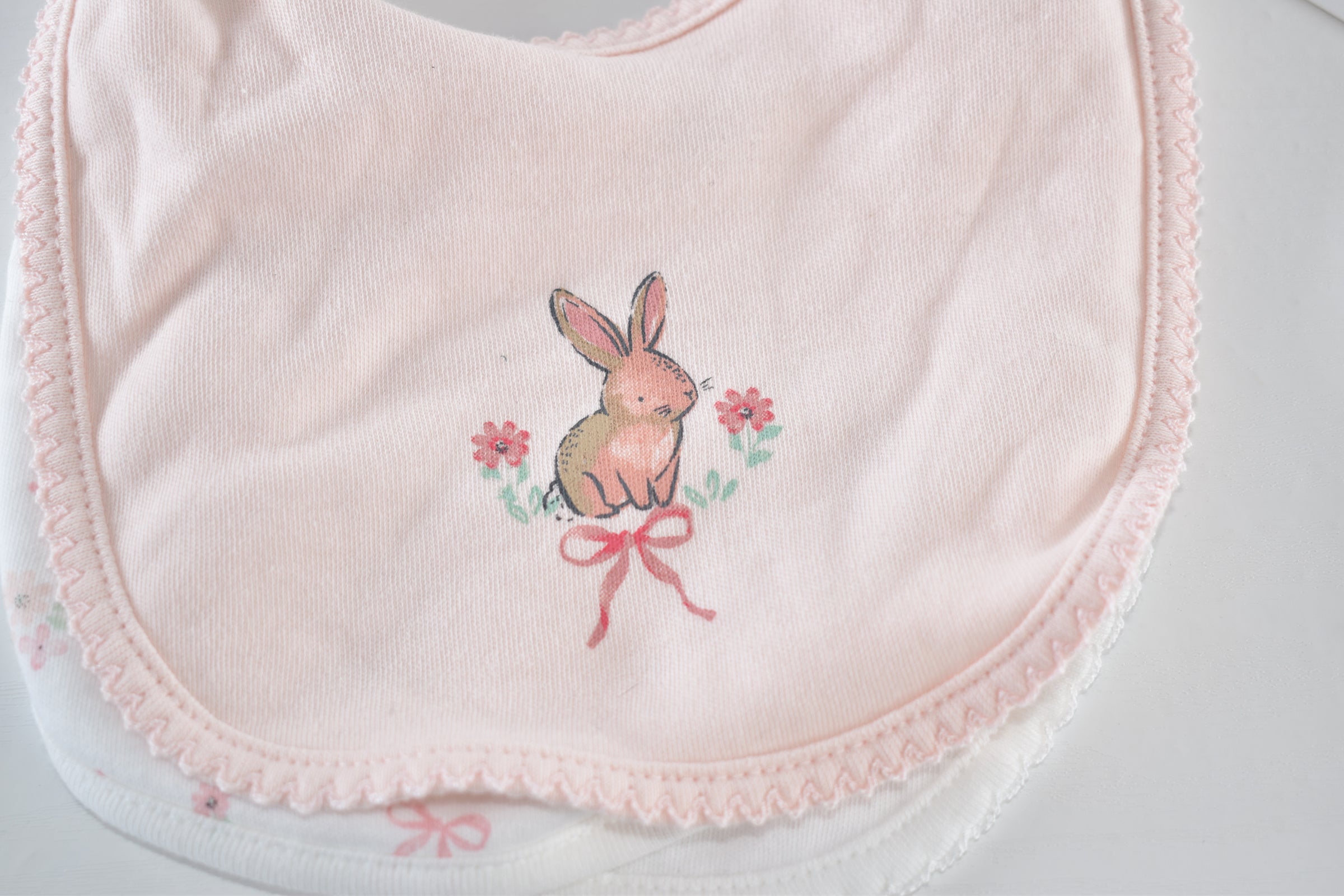 George Baby New with Tags Bunny Bib Set