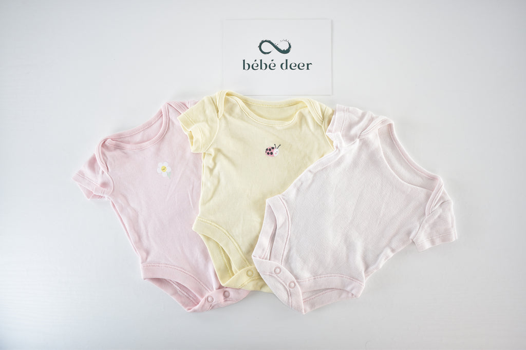 Set of 3 short-sleeved bodysuits