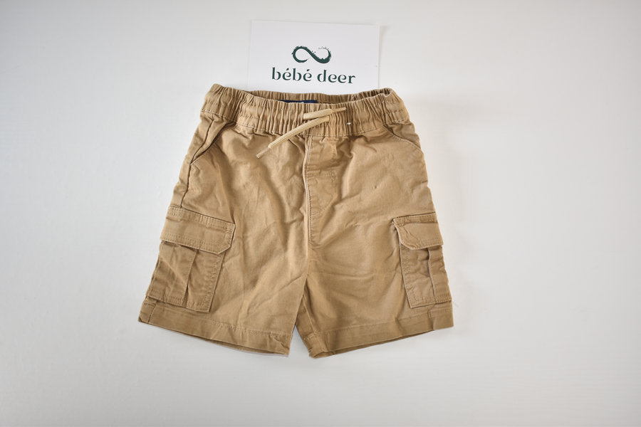 Beige/Brown cargo shorts with pockets