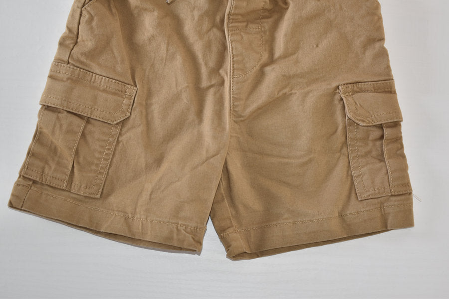 Beige/Brown cargo shorts with pockets