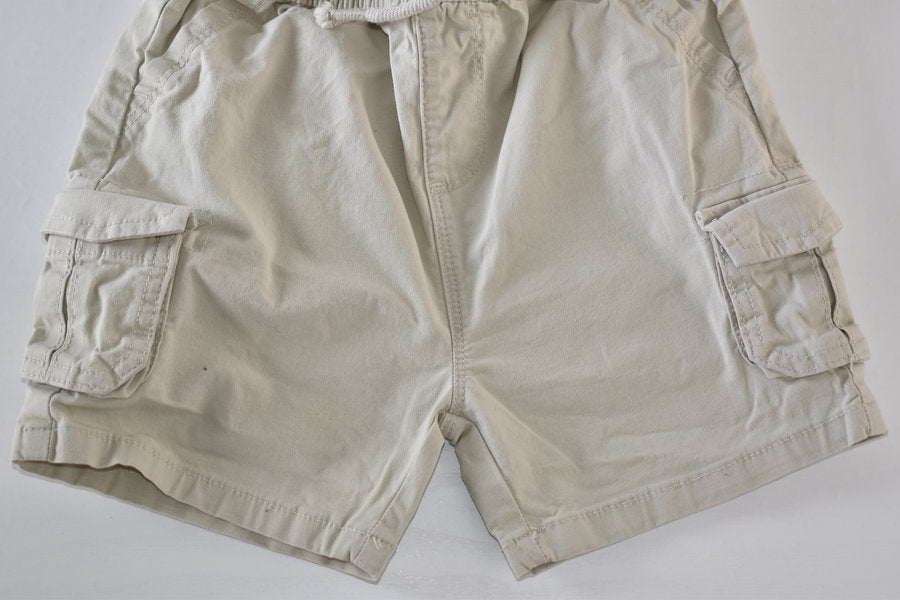 Pale grey cargo shorts with pockets