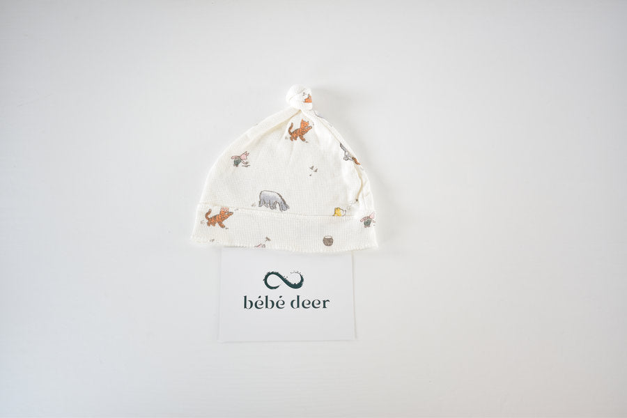 Winnie the Pooh double layer hat 6/9 months