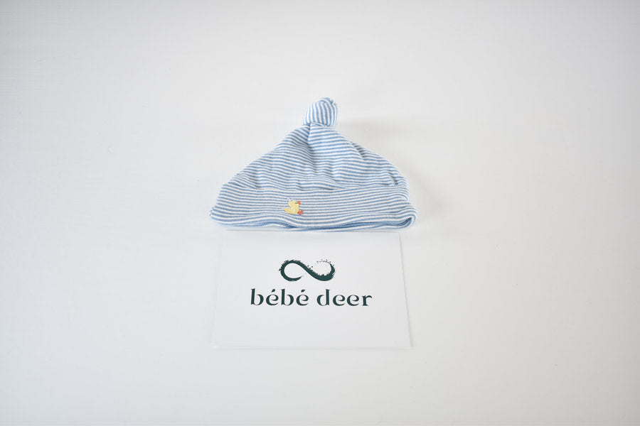 Striped duck hat 0/3 months