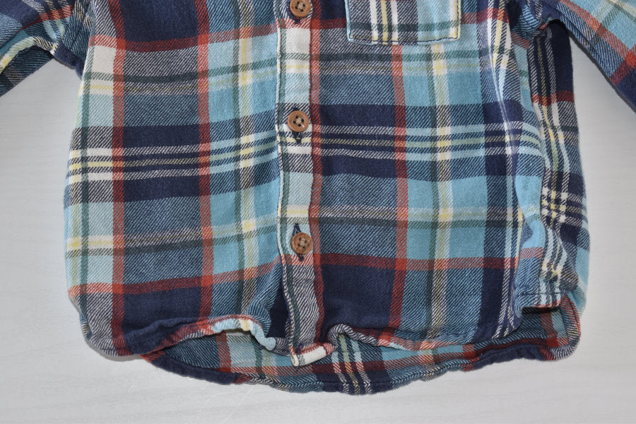 Checked shirt with front pocket