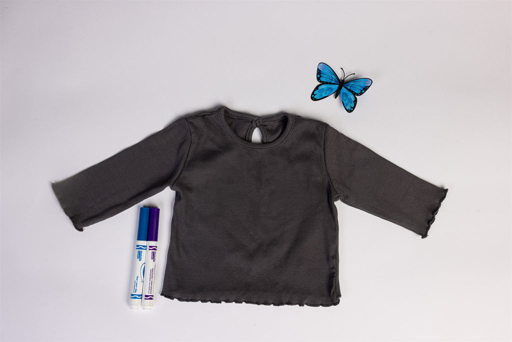 Grey top with ruffled hem and sleeves