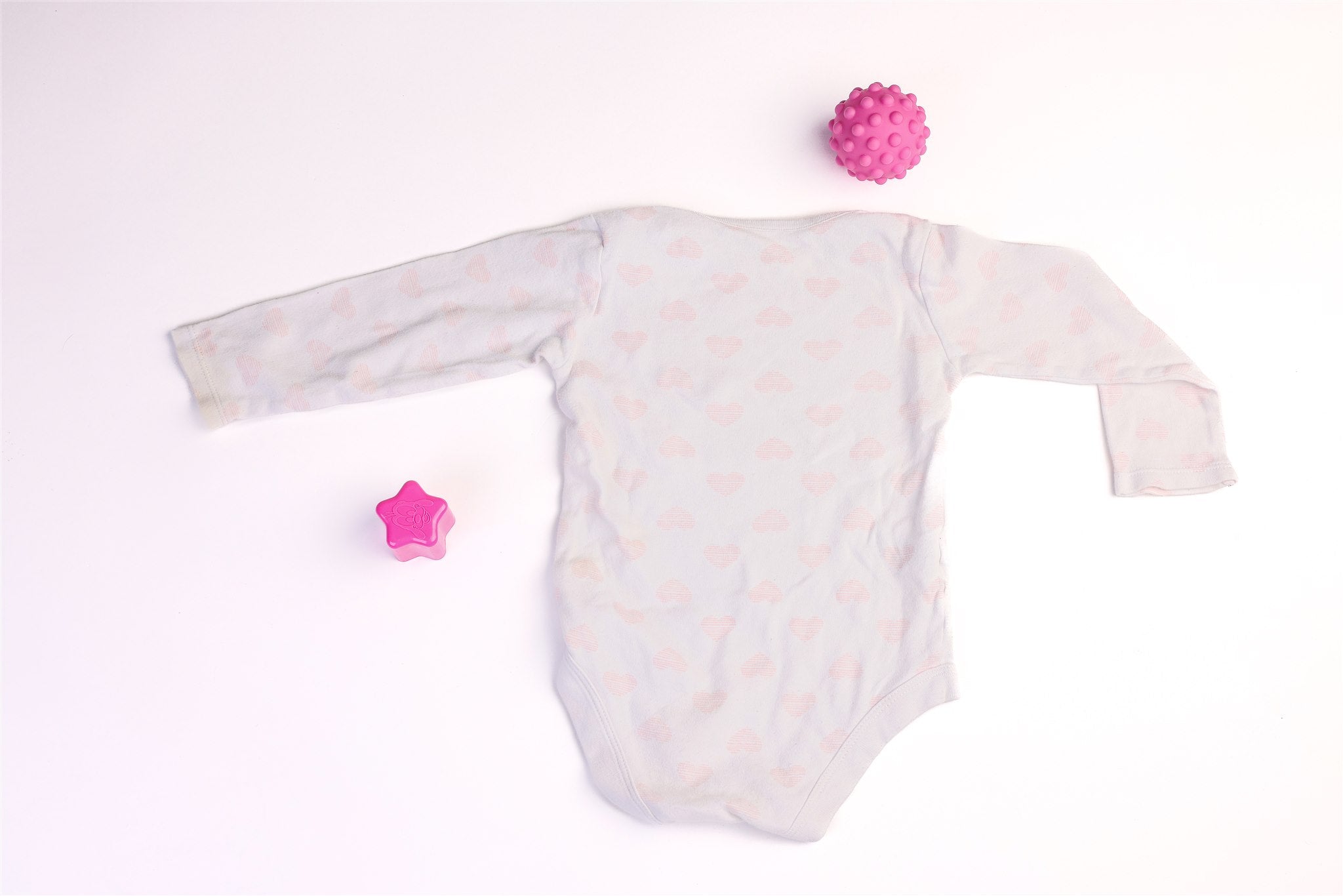 Long-sleeved heart bodysuit