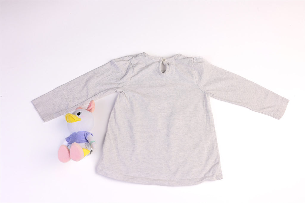 Grey top with a little pink bunny "I Love My Mummy"