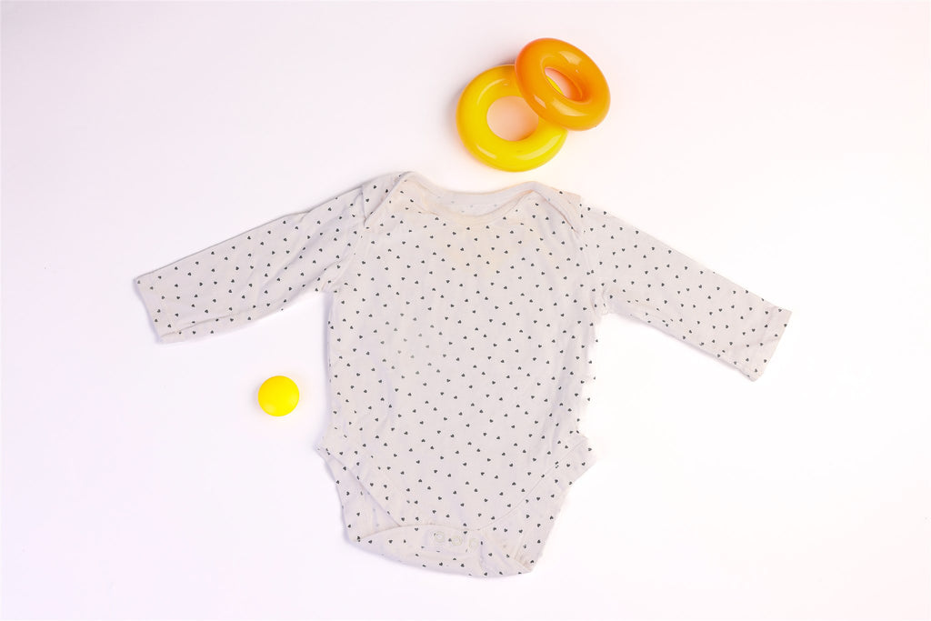Long-sleeved bodysuit with hearts