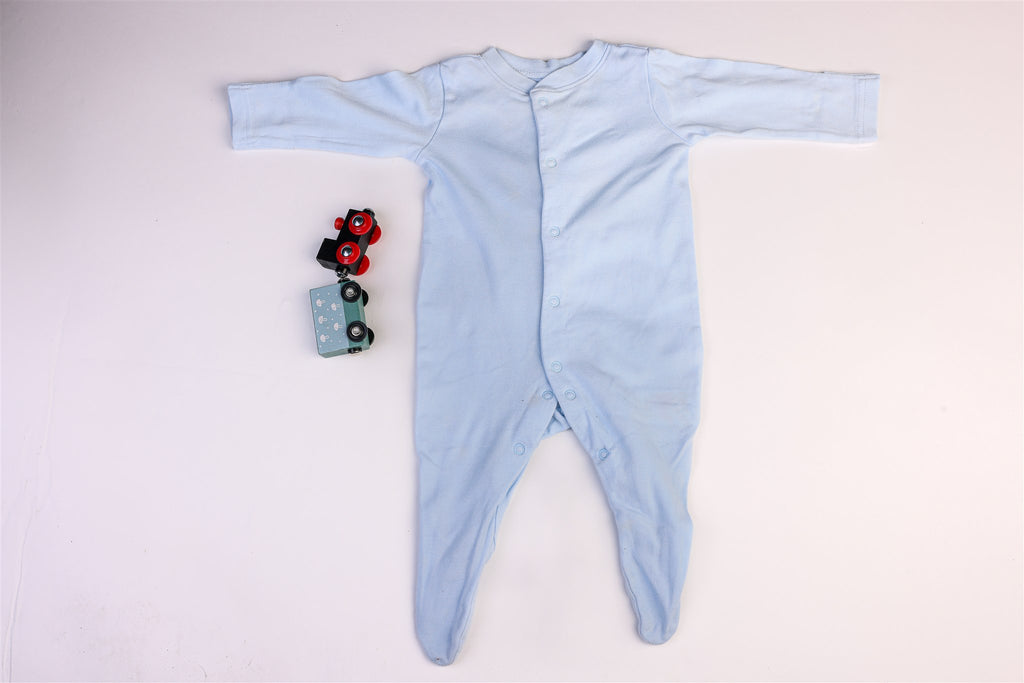 Blue long-sleeved sleepsuit