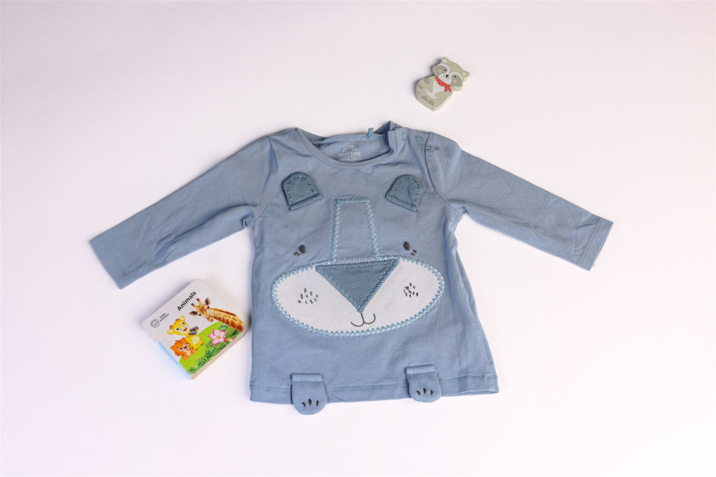 Blue long-sleeved bear top