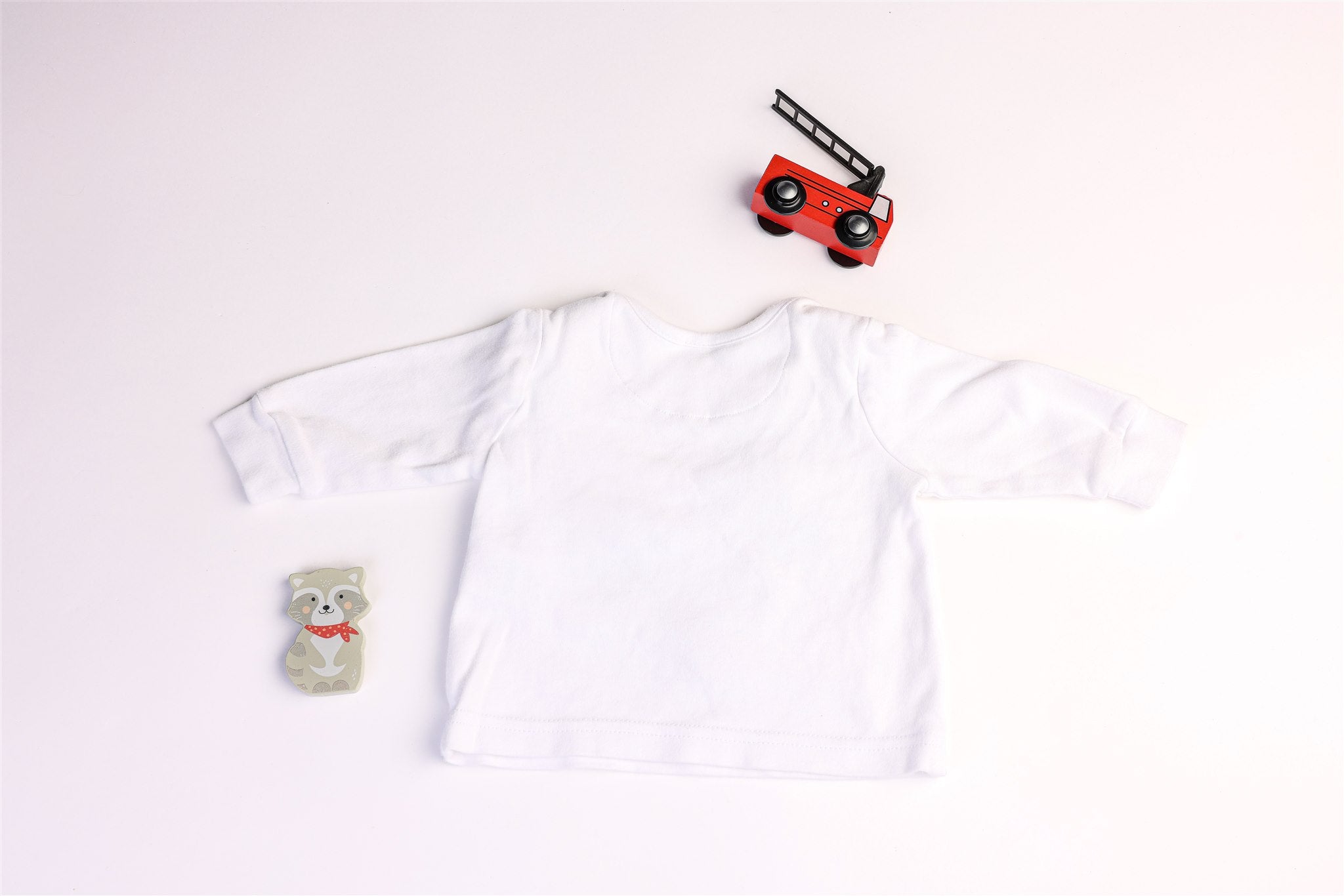 White bunny top "I love you as high as I can hop"