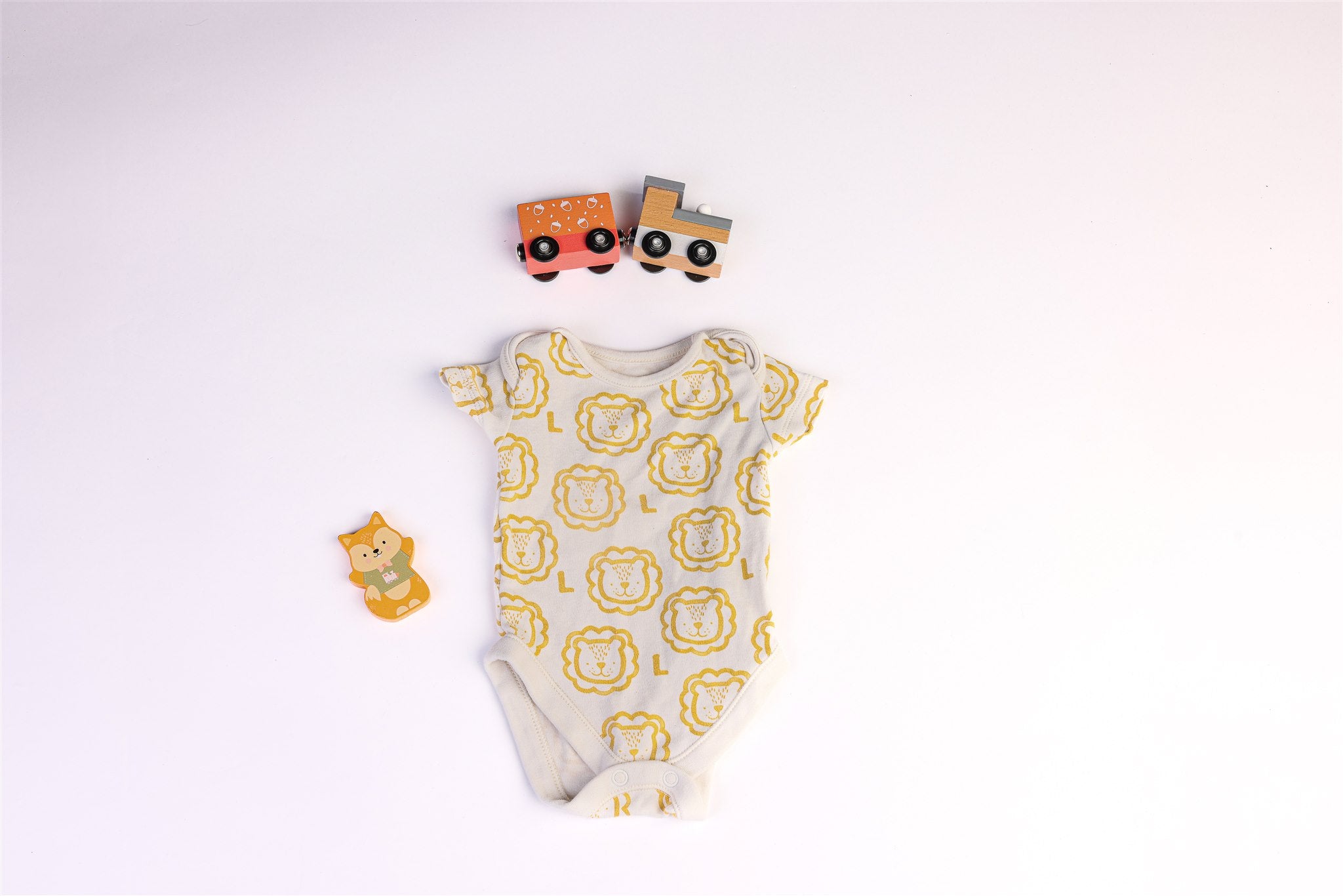 Bodysuit with yellow lion heads