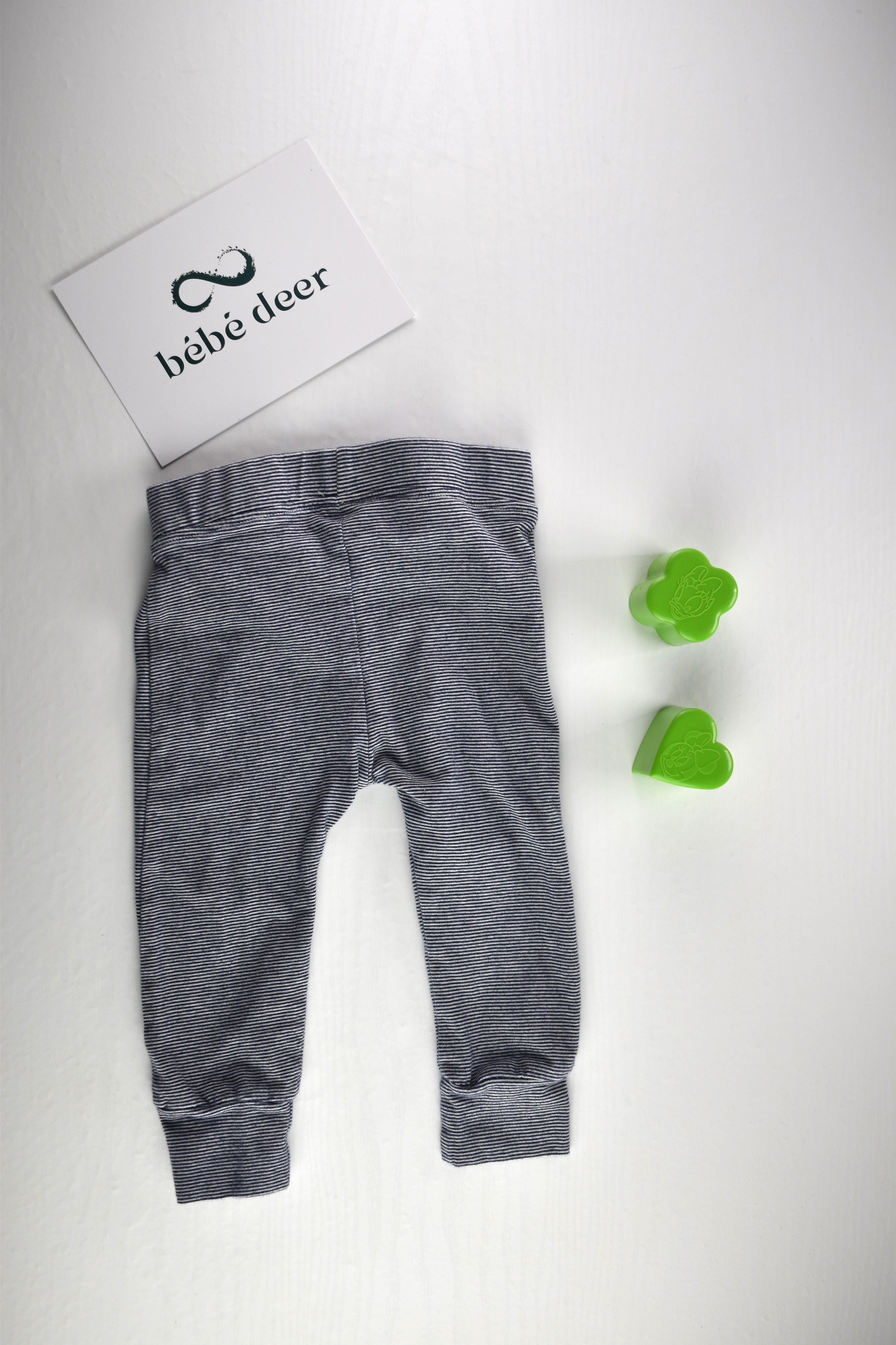 Grey striped leggings