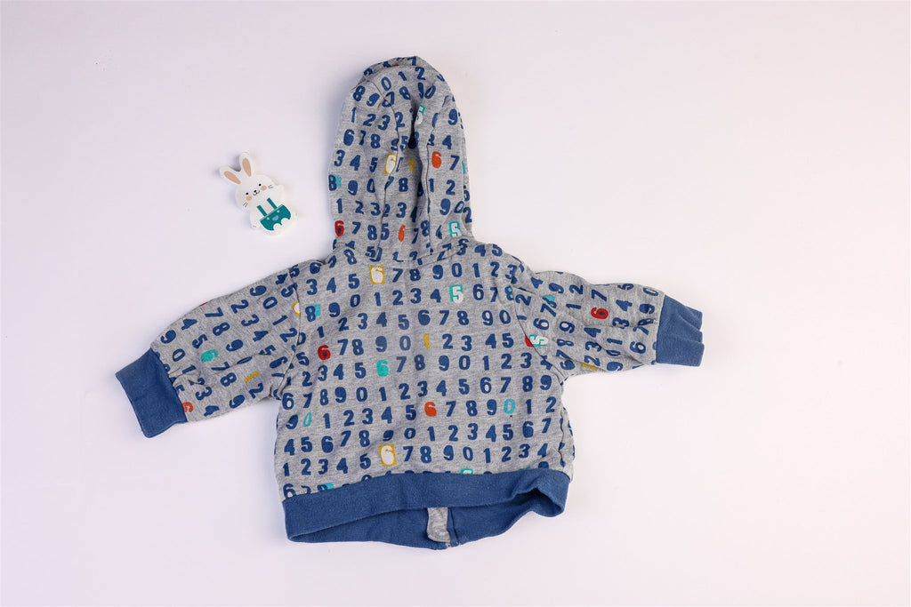 Hooded jacket with numbers