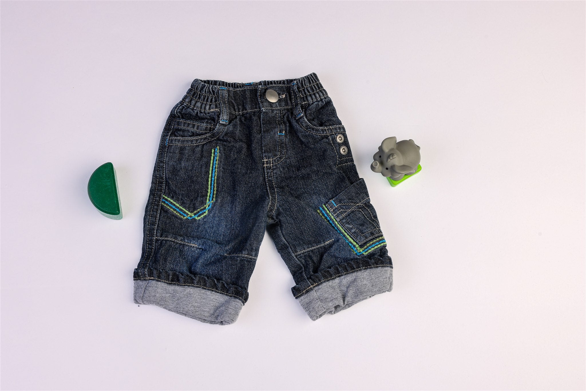 Jeans with blue and green stitching