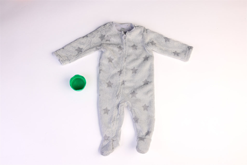 Thick grey sleepsuit with stars